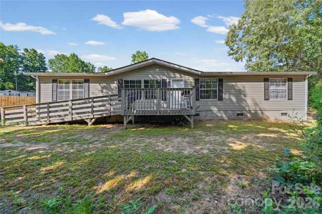 102 Sycamore Drive, Hickory, NC 28601