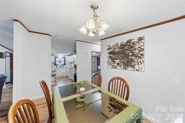 102 Sycamore Drive, Hickory, NC 28601