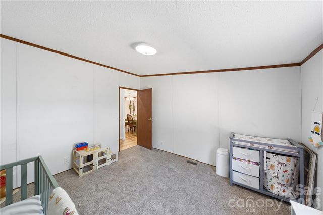 102 Sycamore Drive, Hickory, NC 28601