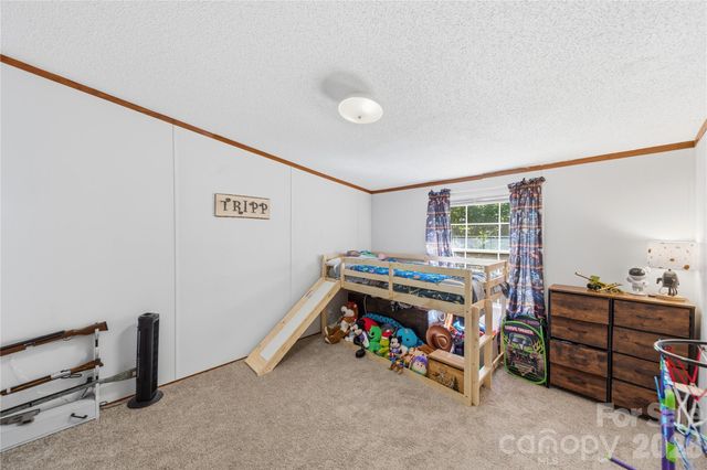 102 Sycamore Drive, Hickory, NC 28601