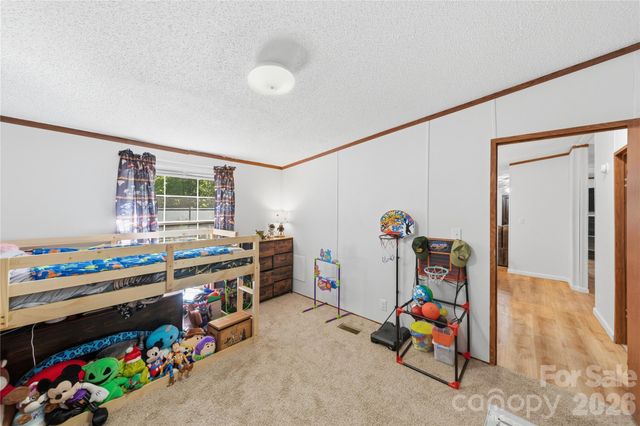 102 Sycamore Drive, Hickory, NC 28601
