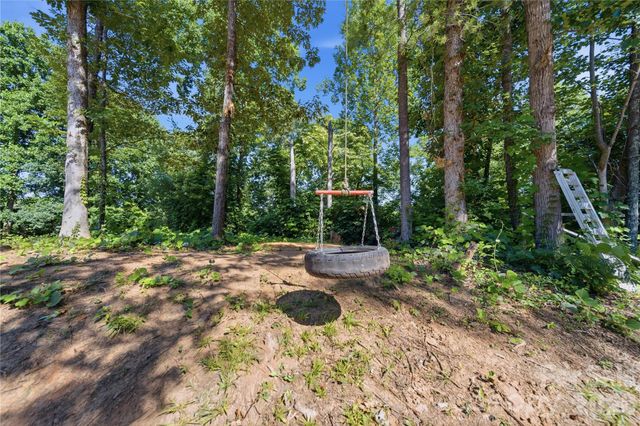 102 Sycamore Drive, Hickory, NC 28601