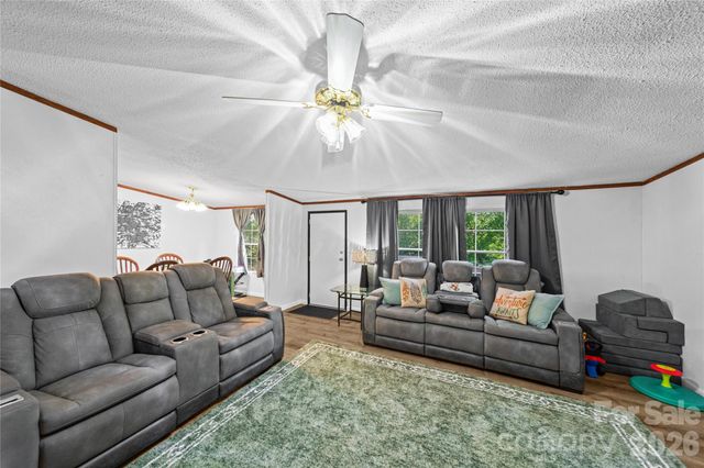 102 Sycamore Drive, Hickory, NC 28601