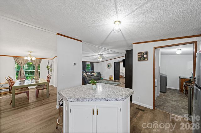 102 Sycamore Drive, Hickory, NC 28601