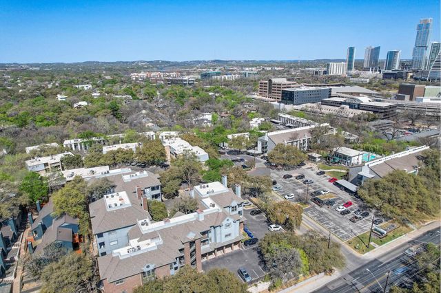 700 S 1st ST 304, Austin, TX 78704