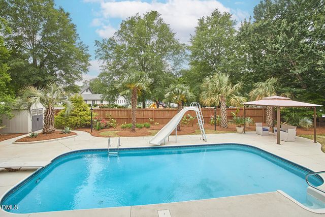 105 Weatherly Place, Cary, NC 27518