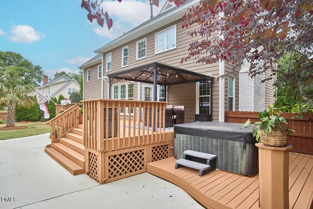 105 Weatherly Place, Cary, NC 27518