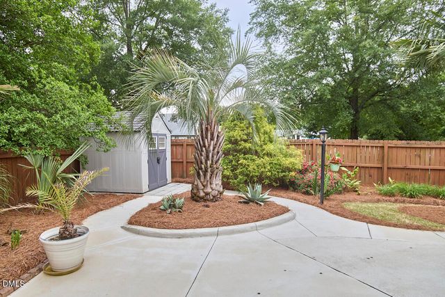 105 Weatherly Place, Cary, NC 27518
