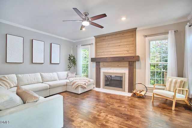 105 Weatherly Place, Cary, NC 27518