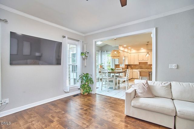 105 Weatherly Place, Cary, NC 27518