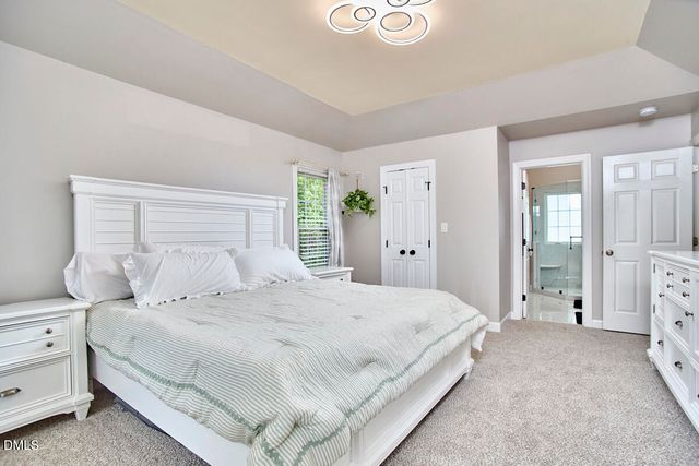 105 Weatherly Place, Cary, NC 27518