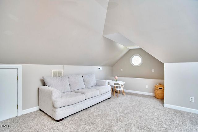 105 Weatherly Place, Cary, NC 27518