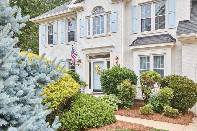 105 Weatherly Place, Cary, NC 27518