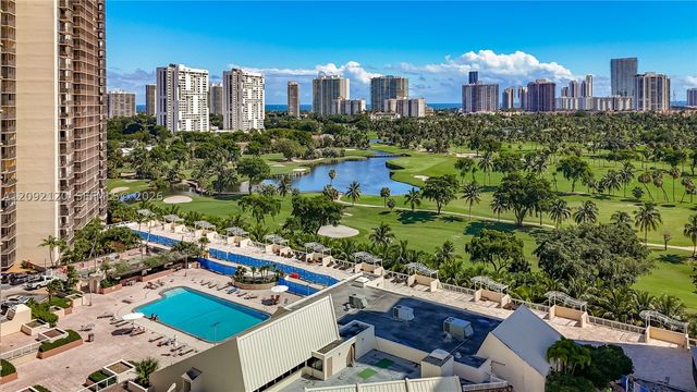 20301 W Country Club Dr. 2428, Aventura, FL 33180