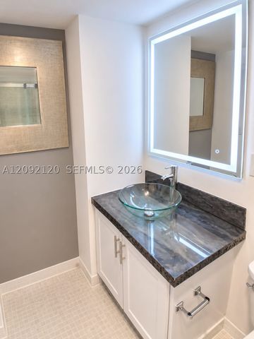 20301 W Country Club Dr. 2428, Aventura, FL 33180