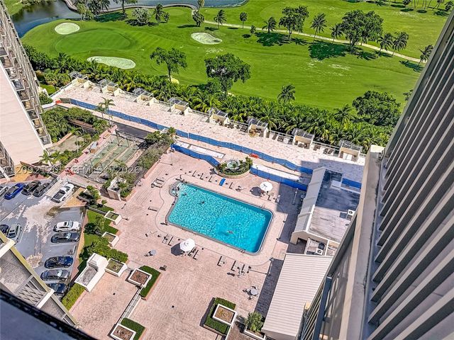 20301 W Country Club Dr. 2428, Aventura, FL 33180