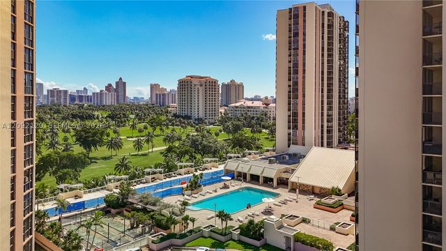 20301 W Country Club Dr. 2428, Aventura, FL 33180