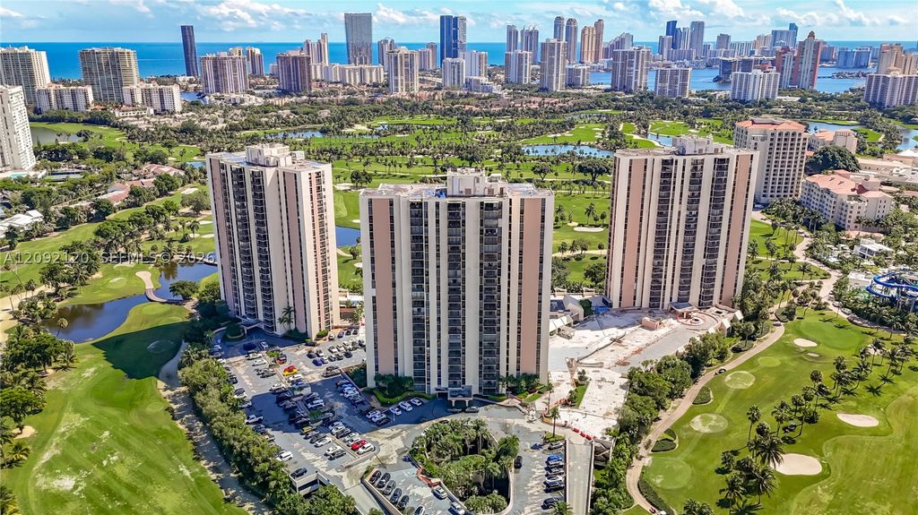 20301 W Country Club Dr. 2428, Aventura, FL 33180