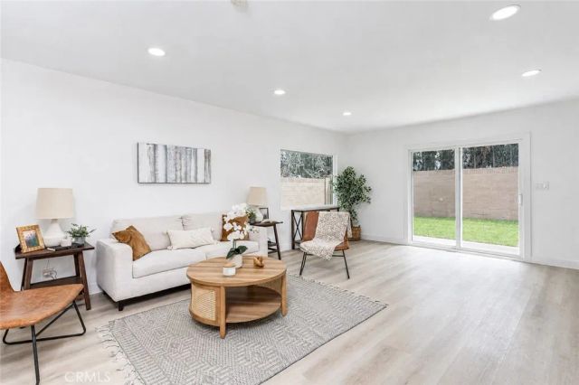 9220 Whitney, Cypress, CA 90630