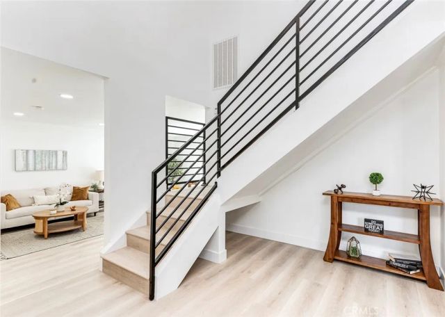 9220 Whitney, Cypress, CA 90630