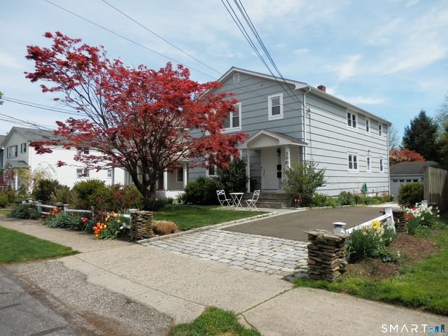 306 Grovers Avenue Second Floor, Bridgeport, CT 06605