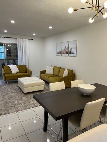 9210 SW 3rd Street 216, Boca Raton, FL 33428