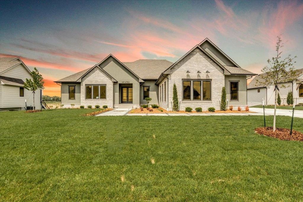 4782 N Ridge Port Ct., Wichita, KS 67205