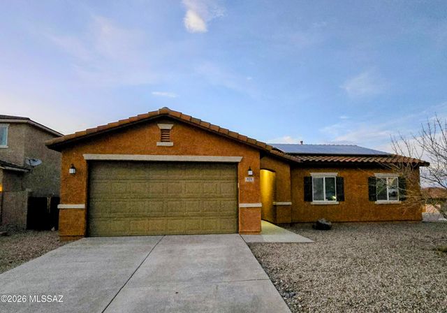 424 W RG Lee Place, Vail, AZ 85641