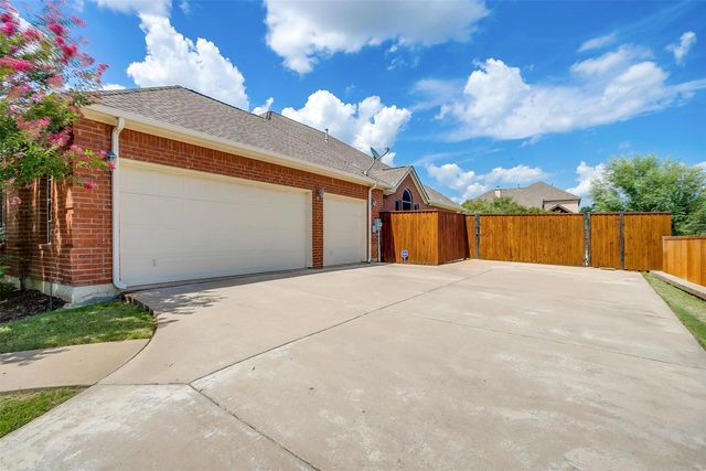 1820 Clear Summit Lane, Mansfield, TX 76063