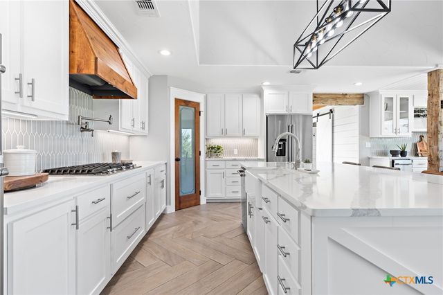 13391 County Line Road, Rogers, TX 76569