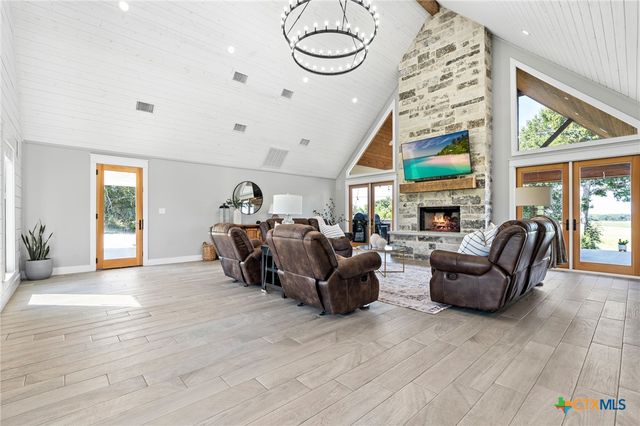 13391 County Line Road, Rogers, TX 76569