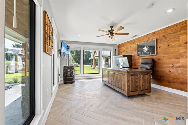 13391 County Line Road, Rogers, TX 76569