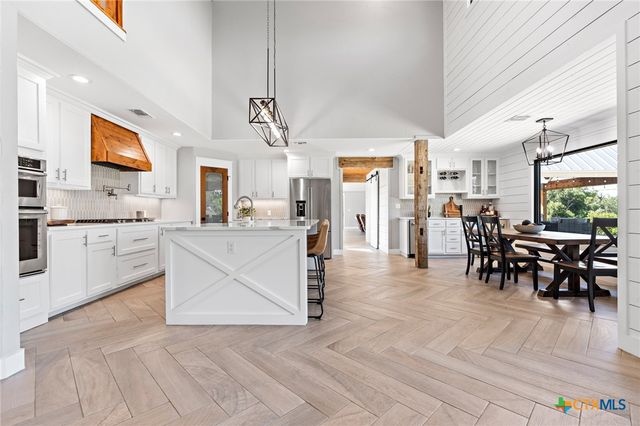 13391 County Line Road, Rogers, TX 76569