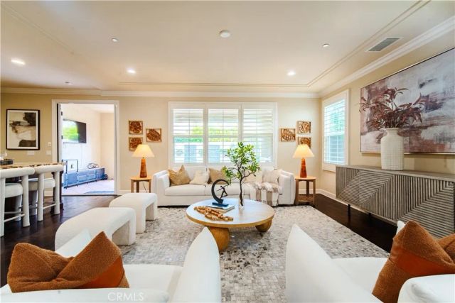 65 Rolling Green, Irvine, CA 92620