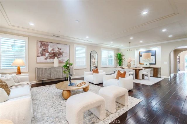 65 Rolling Green, Irvine, CA 92620