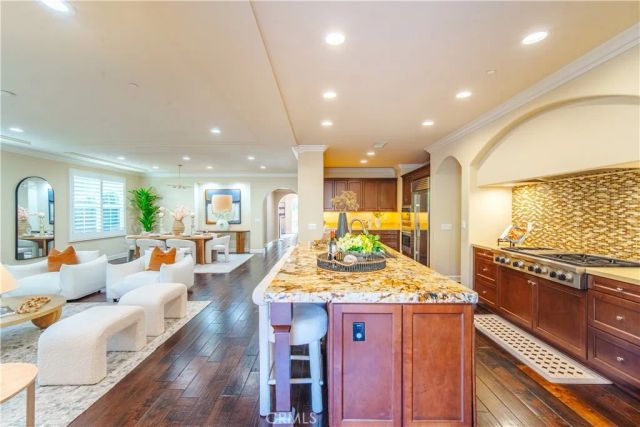 65 Rolling Green, Irvine, CA 92620