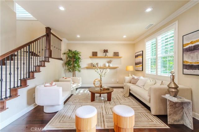 65 Rolling Green, Irvine, CA 92620