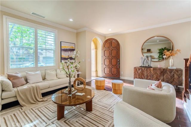 65 Rolling Green, Irvine, CA 92620