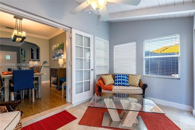 2308 SW 23rd Ter, Miami, FL 33145