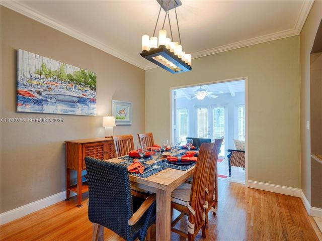 2308 SW 23rd Ter, Miami, FL 33145