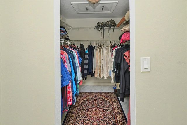 5677 SUMMER SIDE LANE 31B, Sarasota, FL 34231