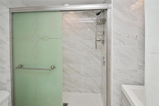 5677 SUMMER SIDE LANE 31B, Sarasota, FL 34231