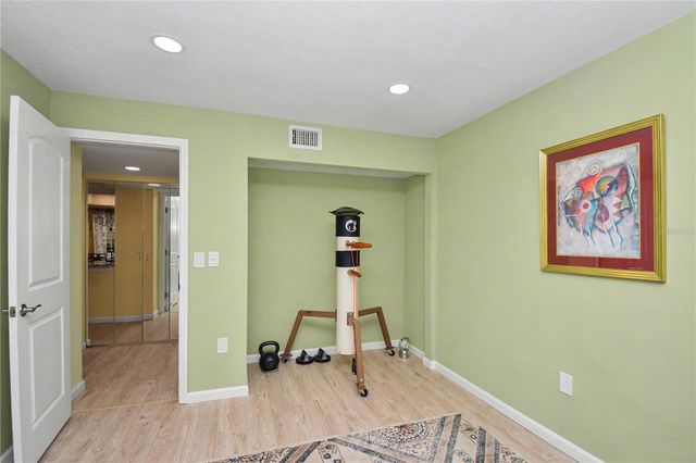 5677 SUMMER SIDE LANE 31B, Sarasota, FL 34231
