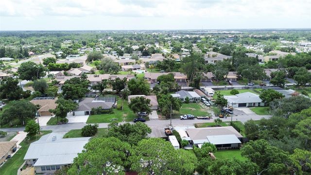 5677 SUMMER SIDE LANE 31B, Sarasota, FL 34231