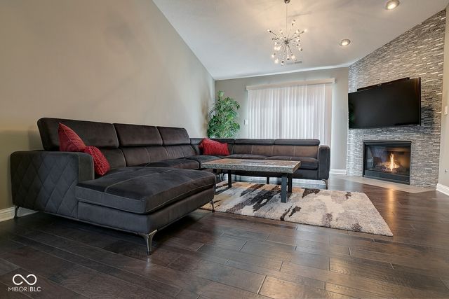 9732 Highpoint Ridge 101, Fishers, IN 46037
