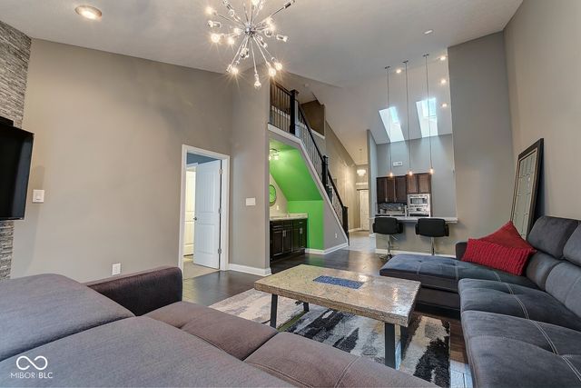 9732 Highpoint Ridge 101, Fishers, IN 46037