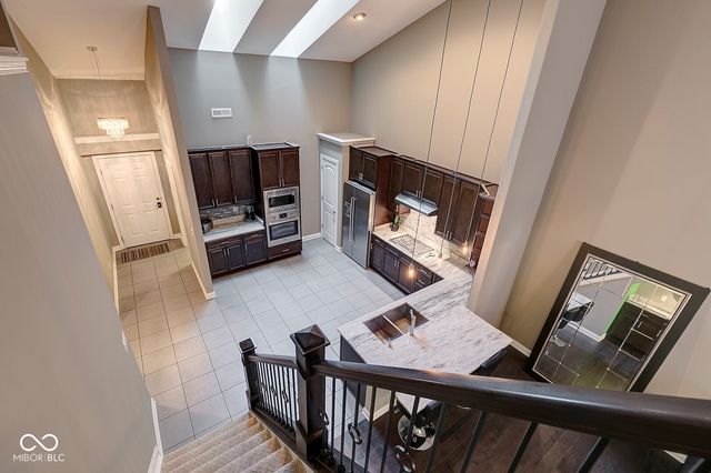 9732 Highpoint Ridge 101, Fishers, IN 46037
