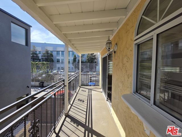 2228 20TH Street 6, Santa Monica, CA 90405