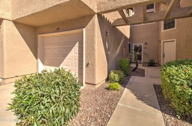1633 E LAKESIDE Drive 170, Gilbert, AZ 85234