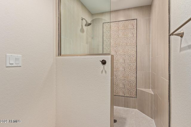 1633 E LAKESIDE Drive 170, Gilbert, AZ 85234